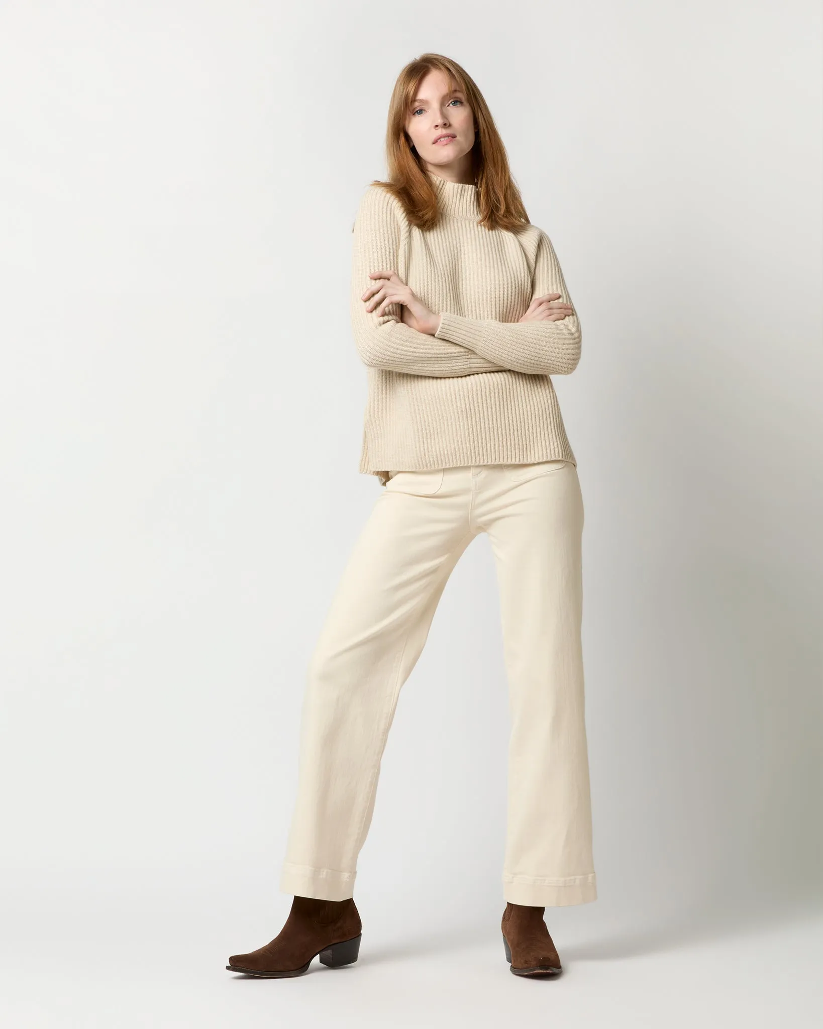 Dana Shaker-Stitch Turtleneck Sweater in Wheat Cashmere