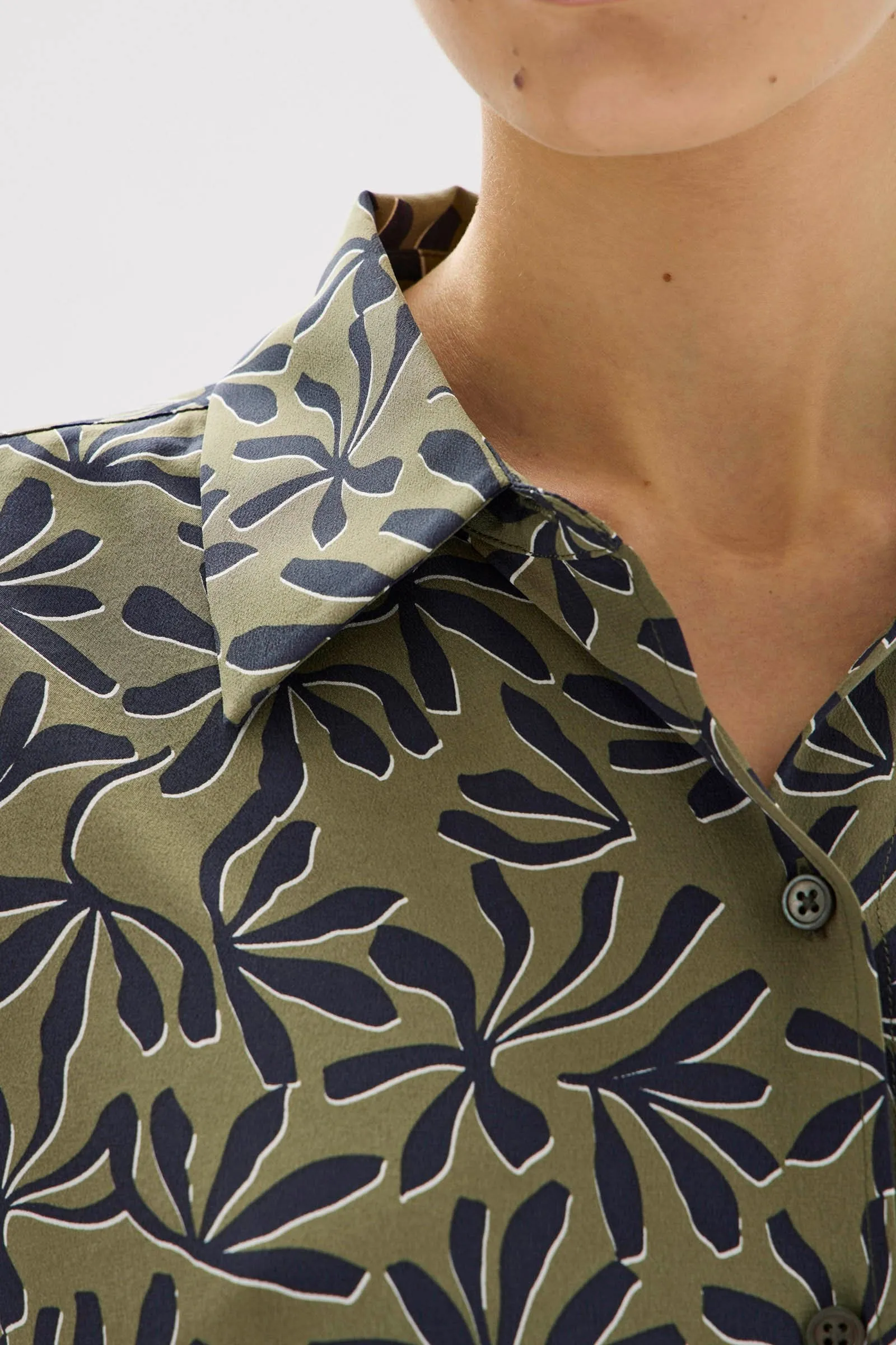 Hibiscus Print Shirt