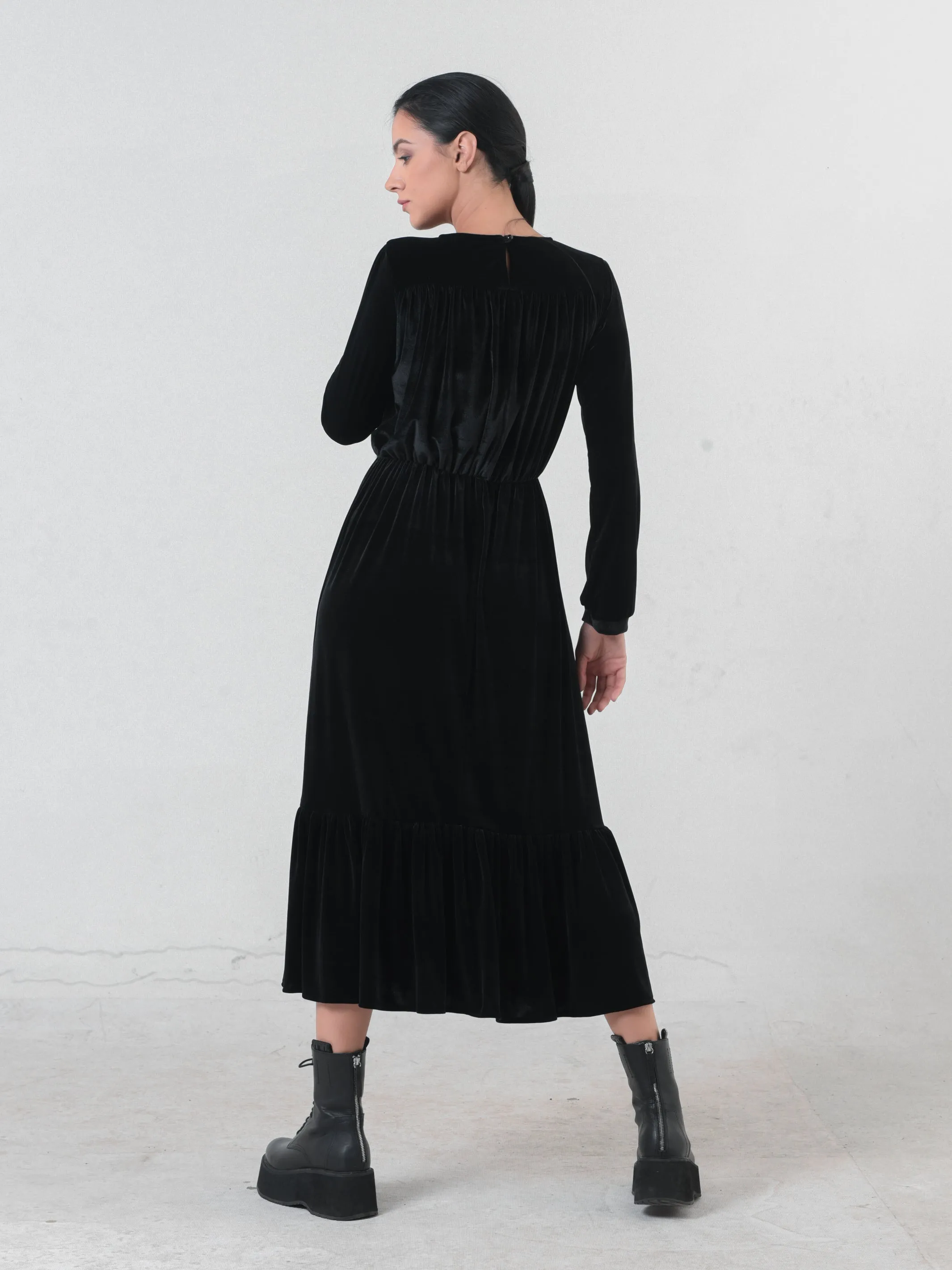 Long Velvet Dress In Black