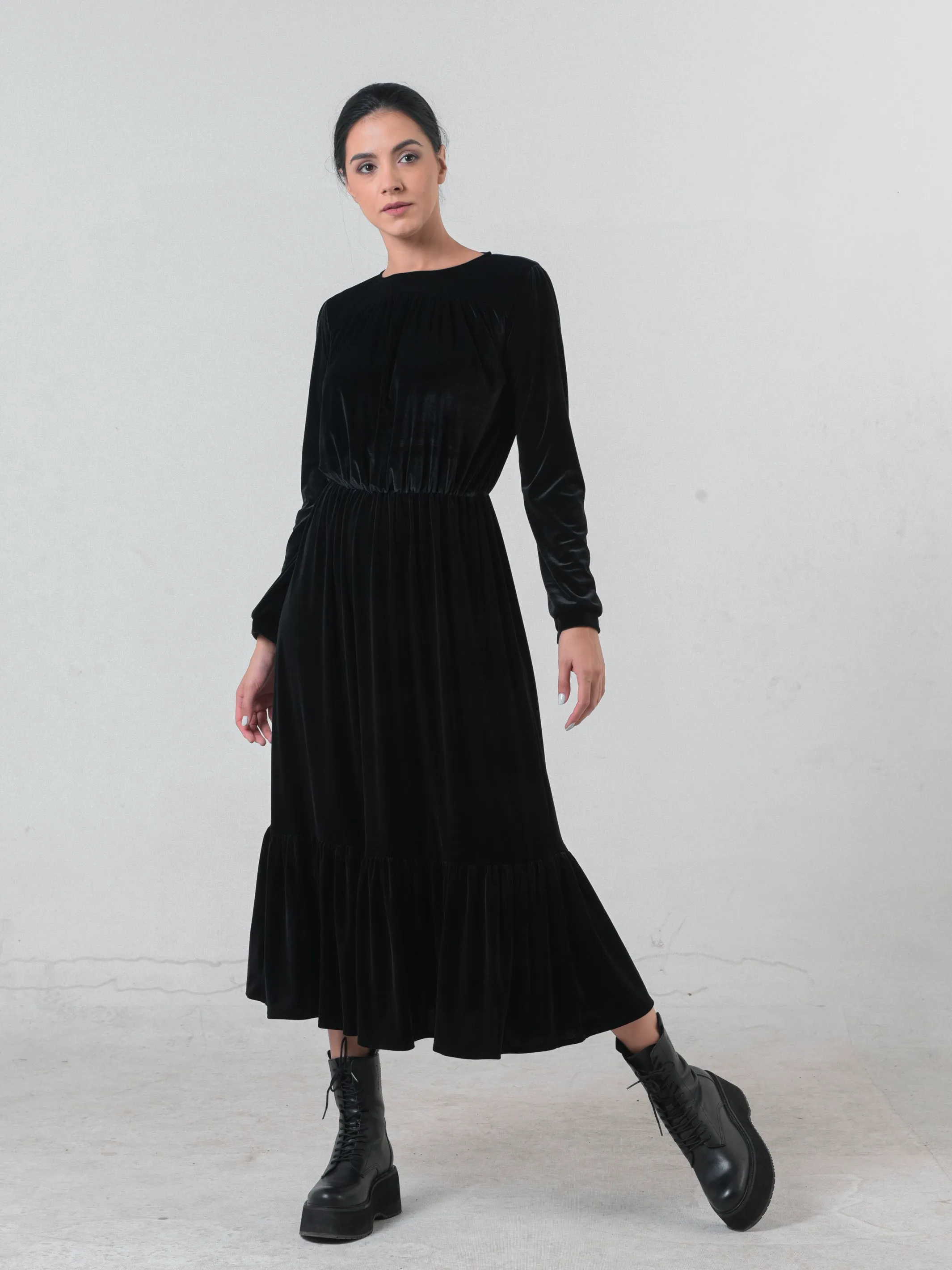 Long Velvet Dress In Black