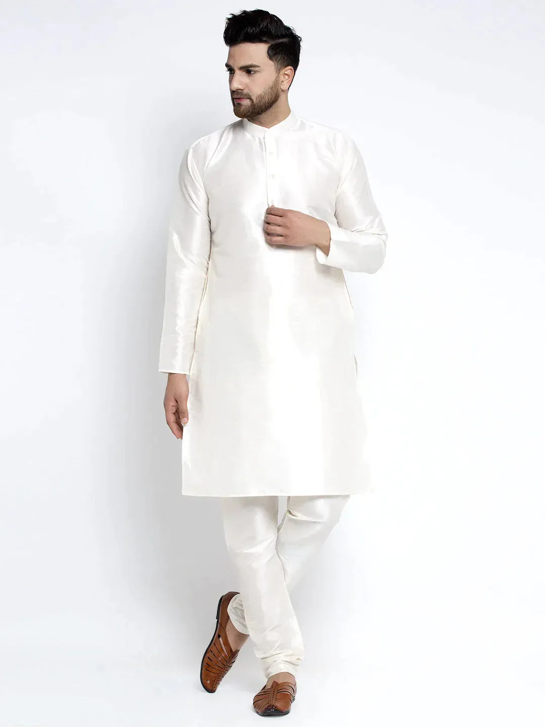 Men'S Solid White Dupion Kurta Payjama With Embroidered Waistcoat