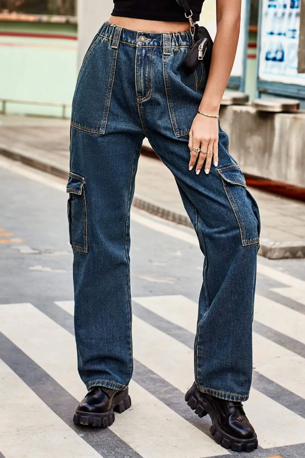 Straight Leg Women Jeans with Pockets